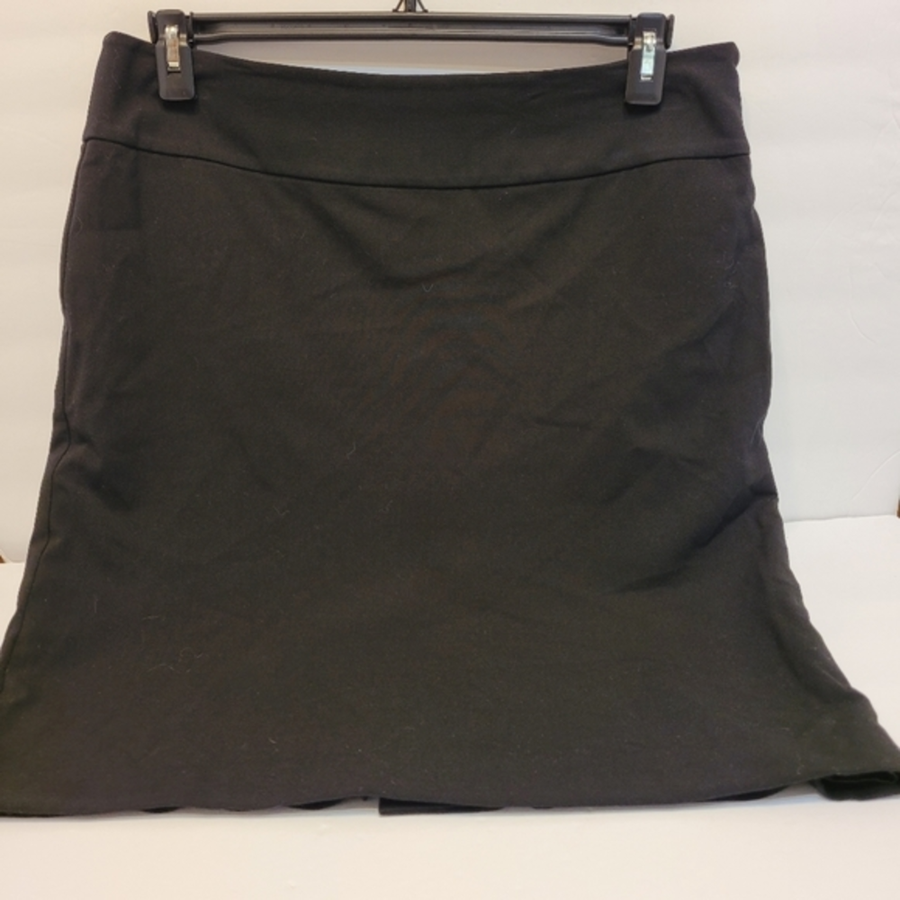 212 collection Black Skirt, Size‎ 12
